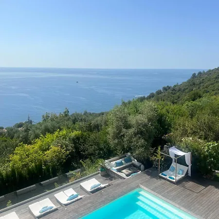 Luxury In Artist With Sea View